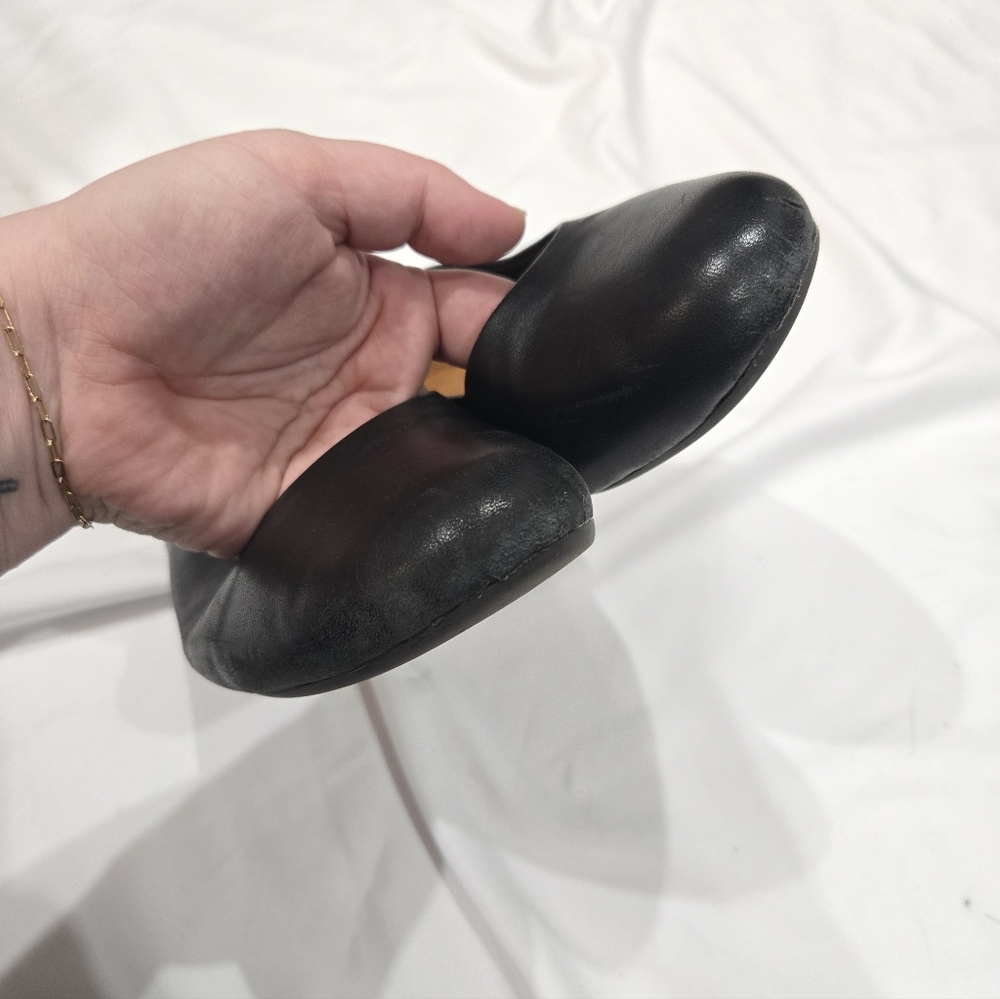Andre Assous Black Nalah Leather Flats Size 9 - Picture 3 of 8